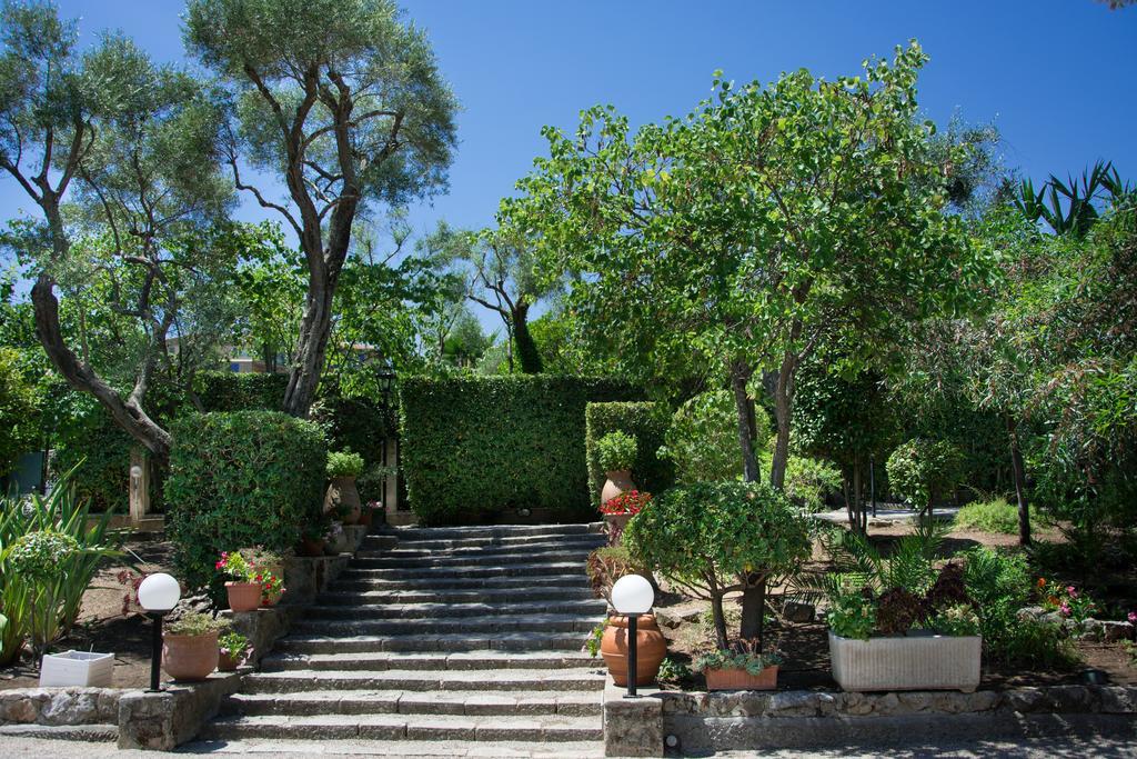 Hotel Mas Djoliba Antibes Exterior foto